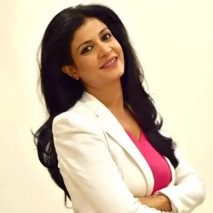 Anjana Om Kashyap Salary Package