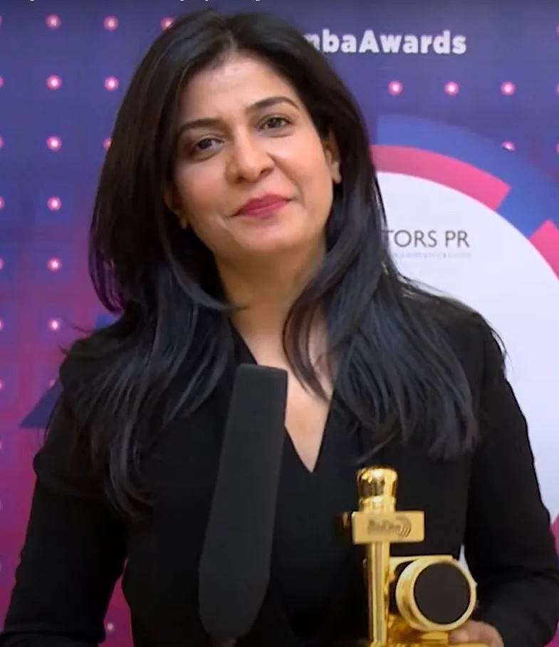 News Anchor Anjana Om Kashyap Salar